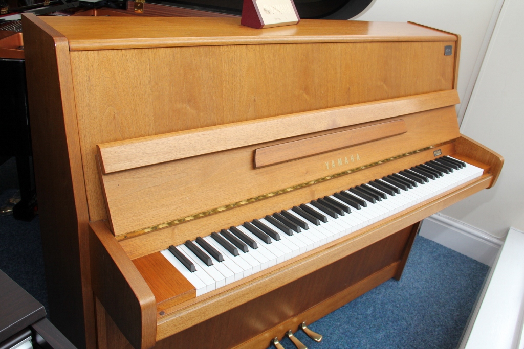 dating yamaha pianos